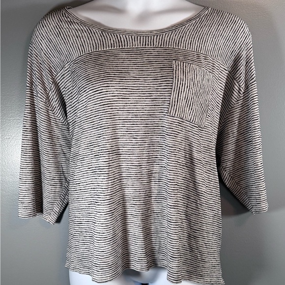 Lane Bryant Striped Pocket Tee Size 26/28 Black White Short Sleeve Top - Picture 3 of 10